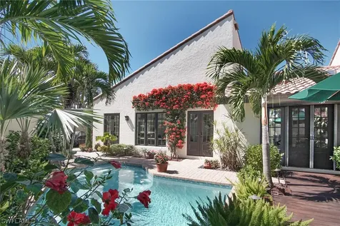 38 Las Brisas Way Naples FL 34108