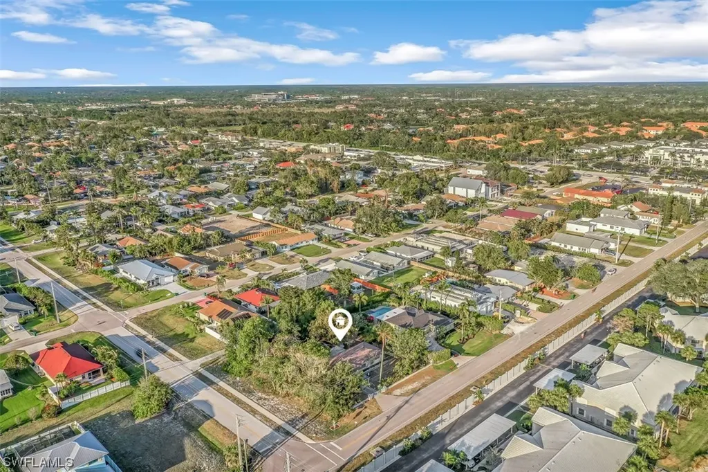 Naples FL, 801 91ST Avenue N