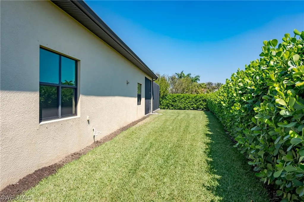 10544 Valencia Lakes Drive Bonita Springs FL 34135