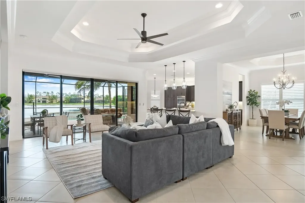 Naples FL, 3407 Atlantic Circle