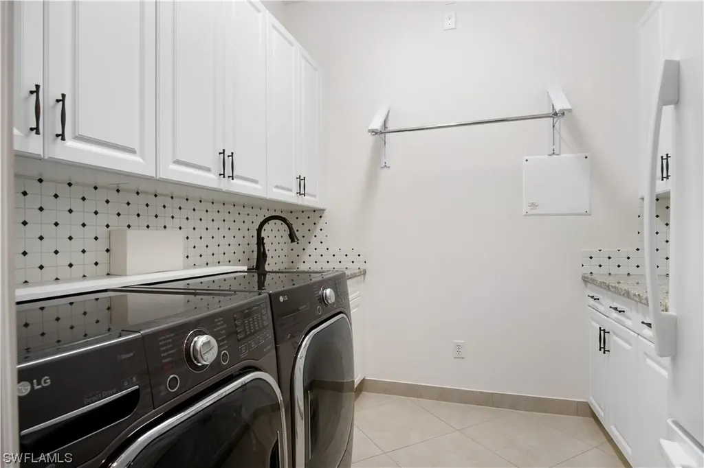3407 Atlantic Circle Naples FL 34119