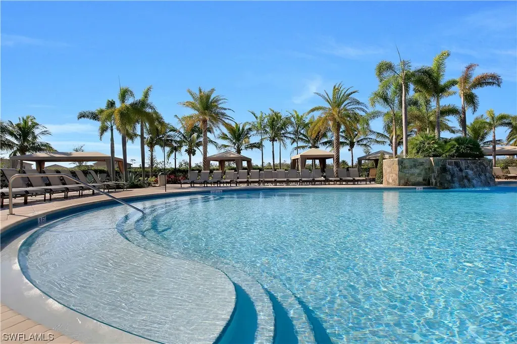 3407 Atlantic Circle Naples FL 34119
