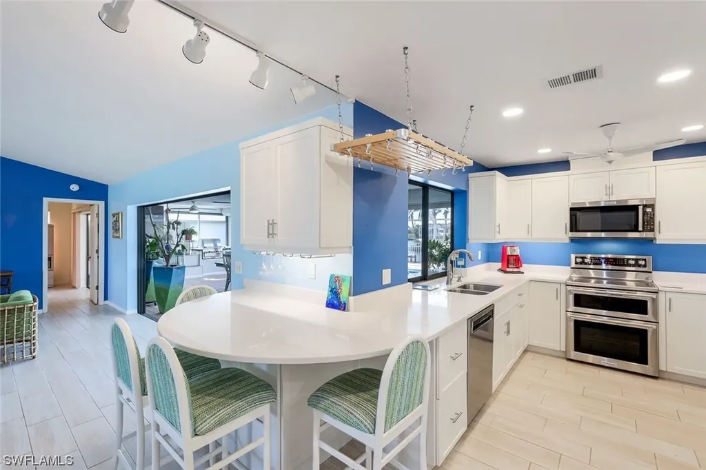 1004 Archer Parkway E Cape Coral FL 33904