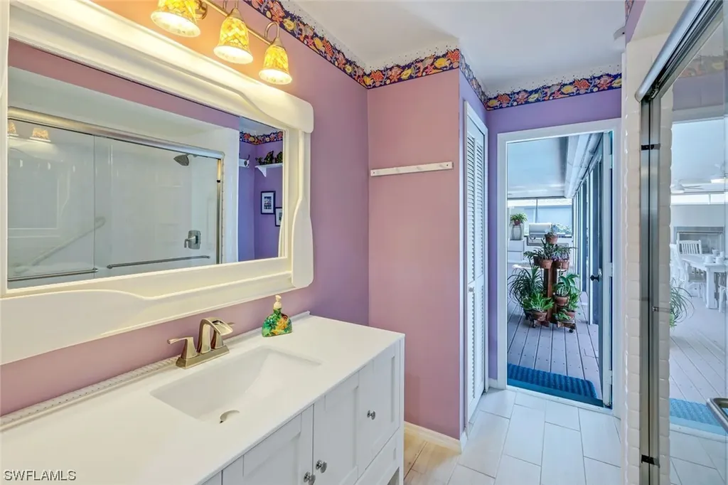 1004 Archer Parkway E Cape Coral FL 33904
