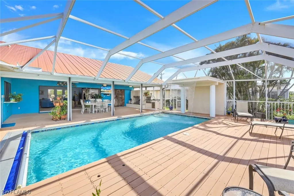 1004 Archer Parkway E Cape Coral FL 33904