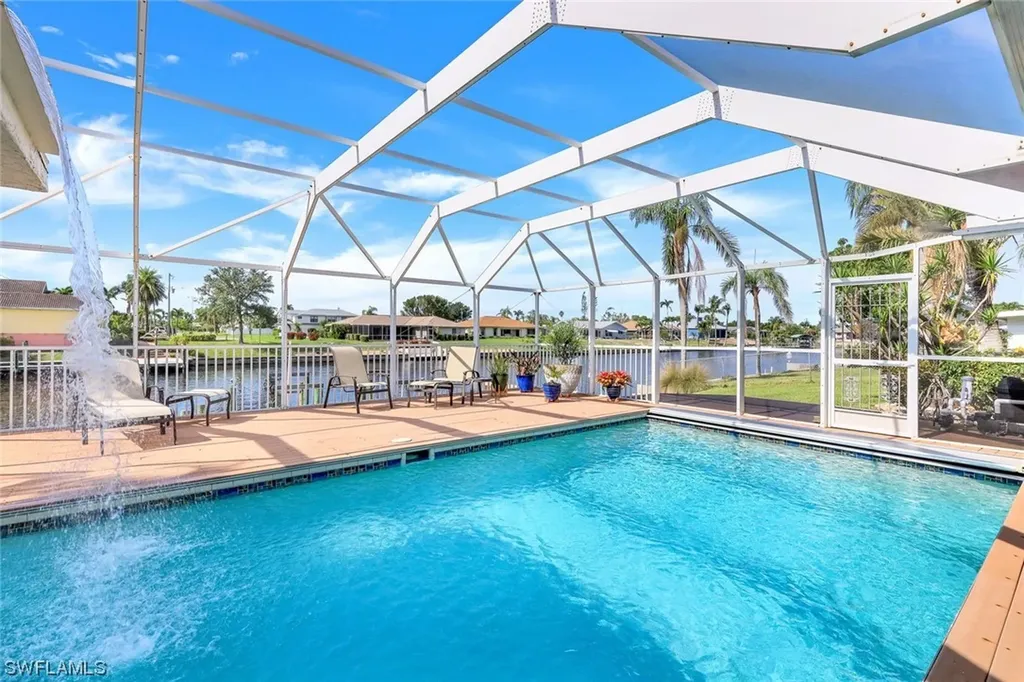 1004 Archer Parkway E Cape Coral FL 33904