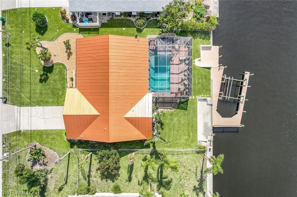 1004 Archer Parkway E Cape Coral FL 33904