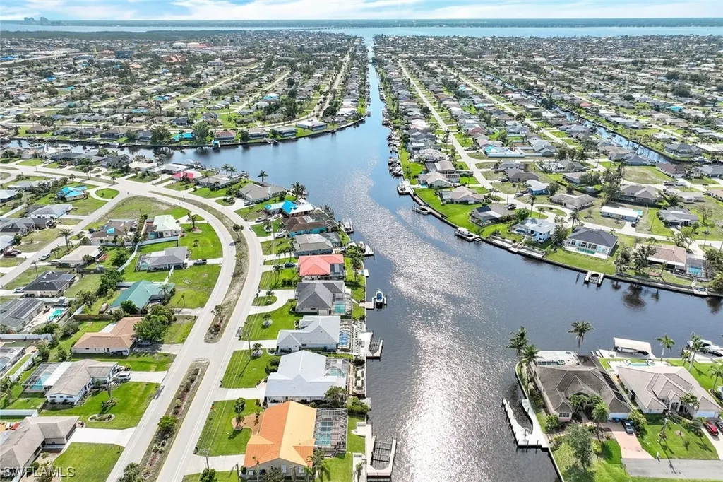 1004 Archer Parkway E Cape Coral FL 33904
