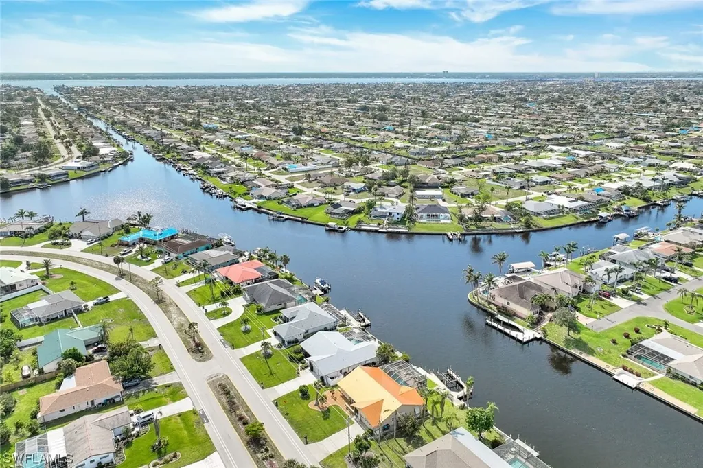 1004 Archer Parkway E Cape Coral FL 33904