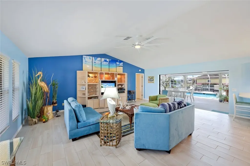 1004 Archer Parkway E Cape Coral FL 33904
