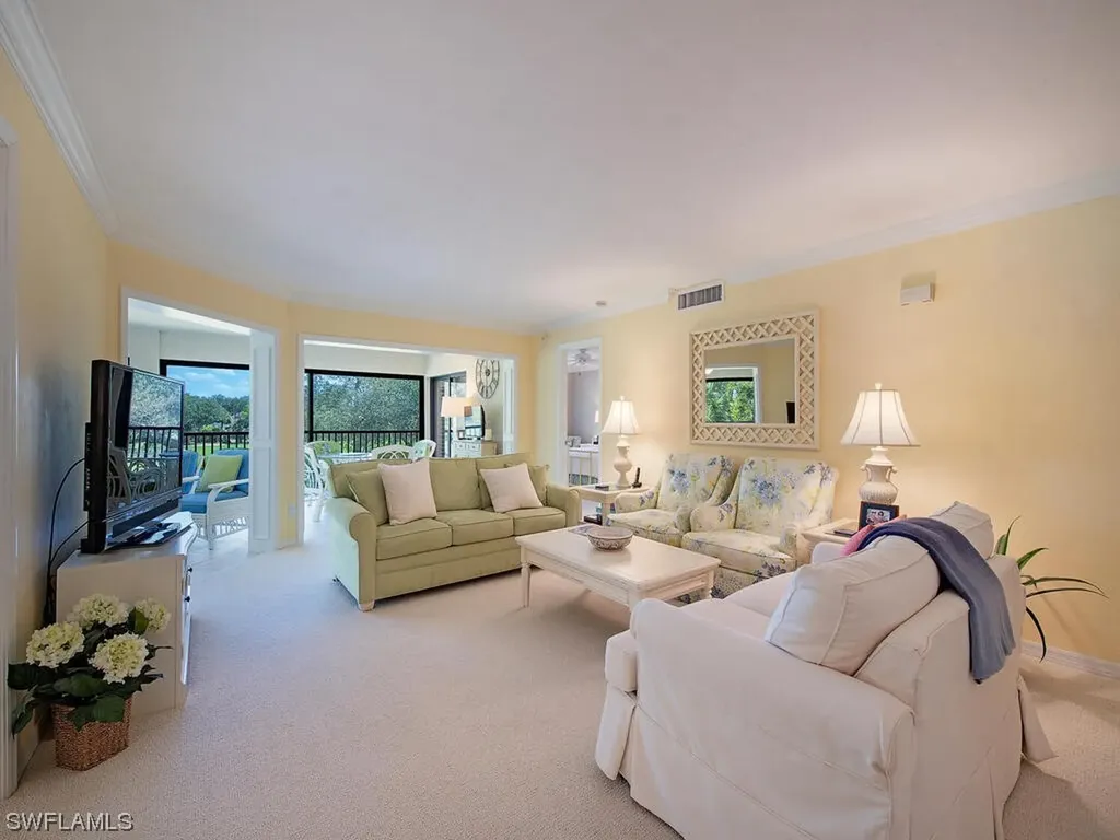 5880 Via Lugano Naples FL 34108