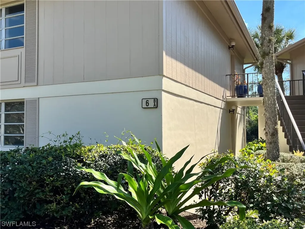 6 Bob O Link Court Naples FL 34105