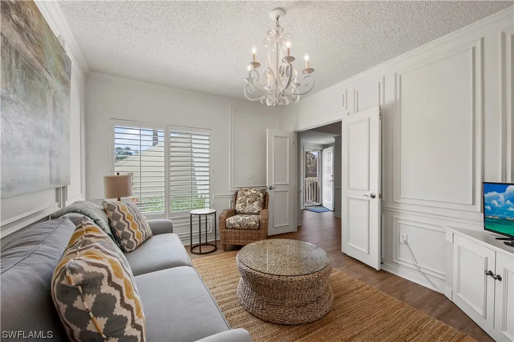 797 Willowbrook Drive Naples FL 34108