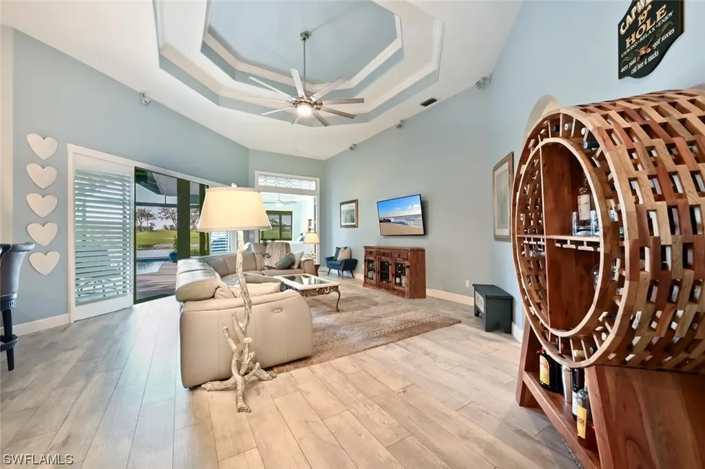 4072 Kensington High Street Naples FL 34105