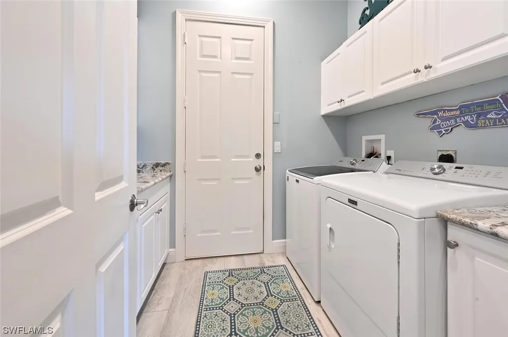 4072 Kensington High Street Naples FL 34105