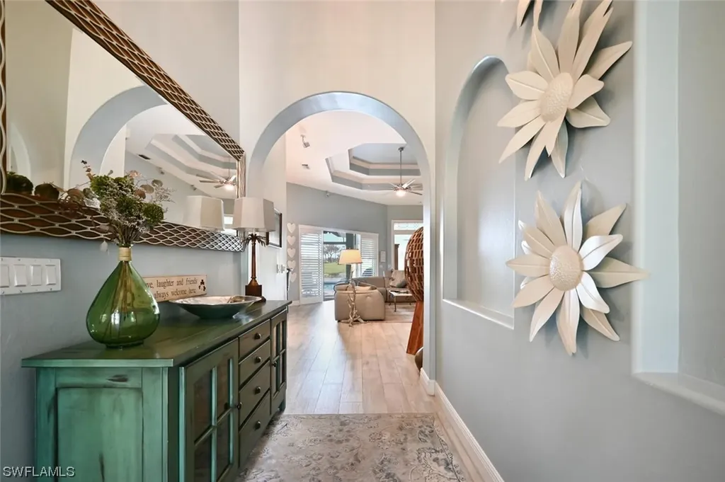 4072 Kensington High Street Naples FL 34105