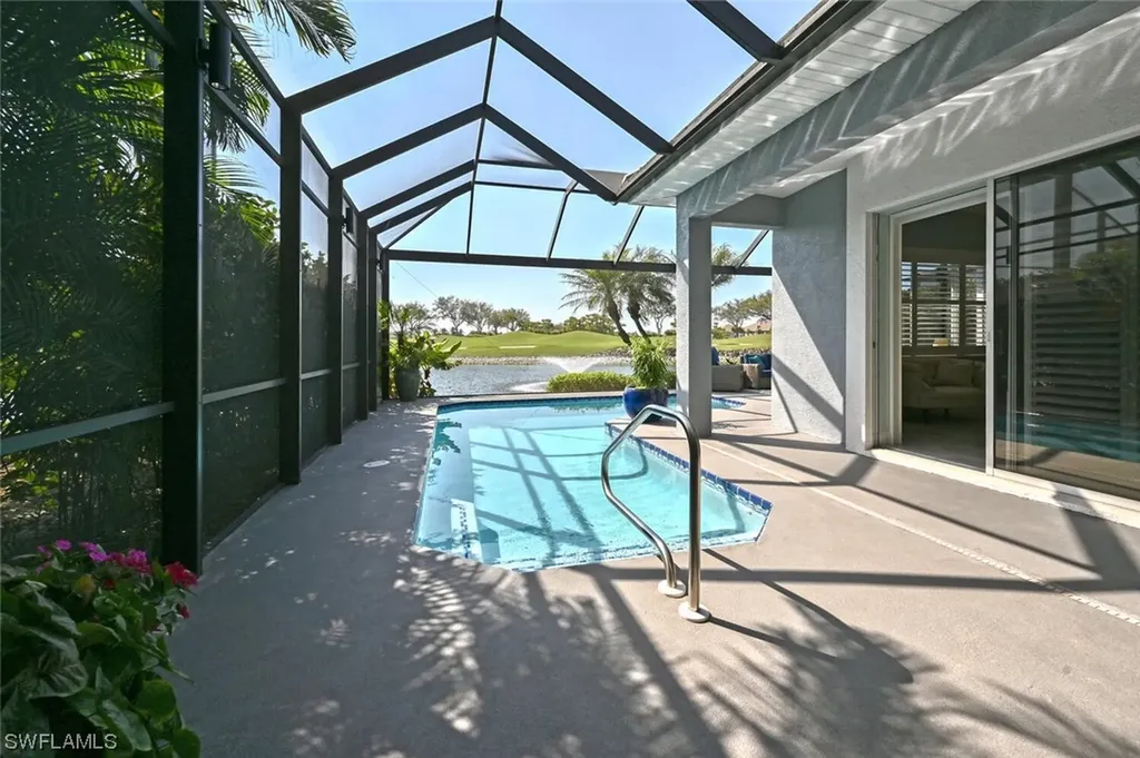 4072 Kensington High Street Naples FL 34105