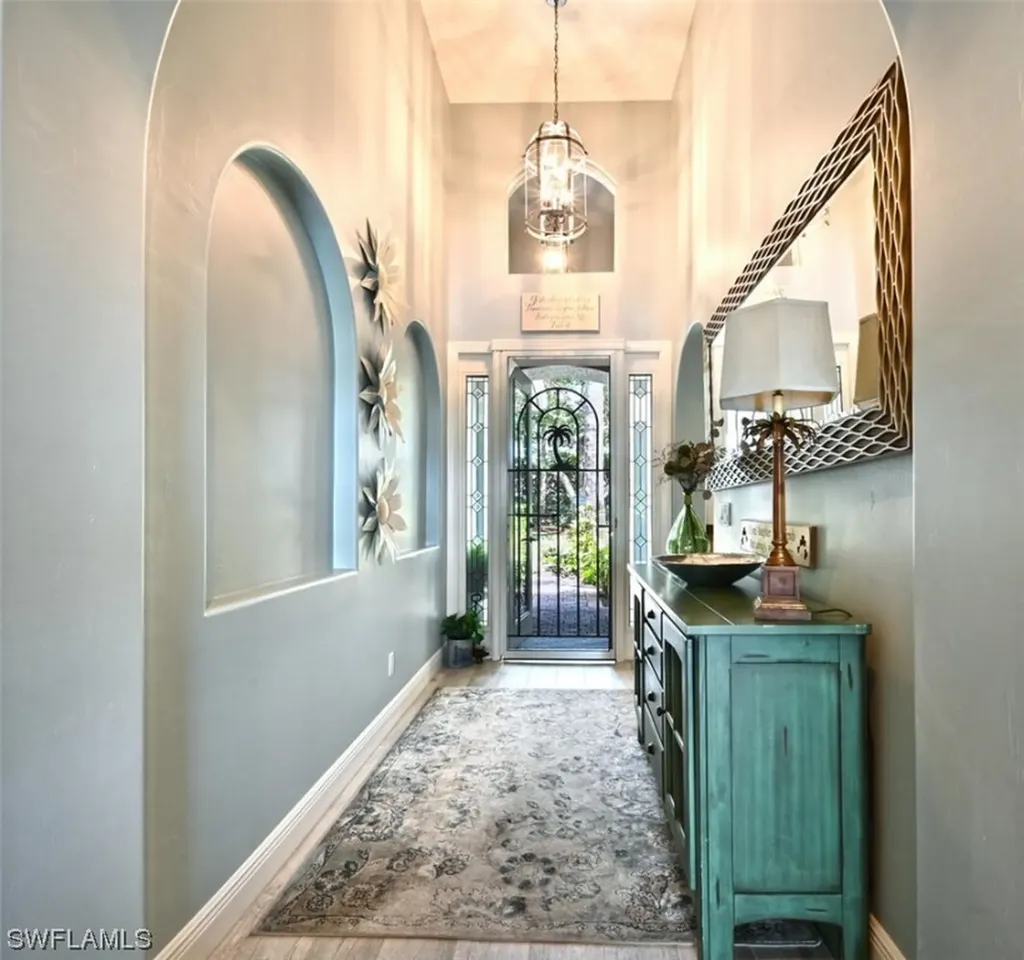 4072 Kensington High Street Naples FL 34105