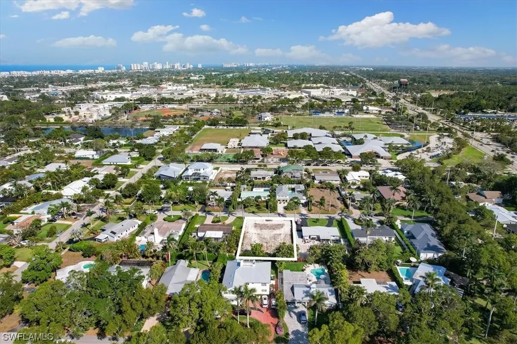 1248 13th Avenue N Naples FL 34102