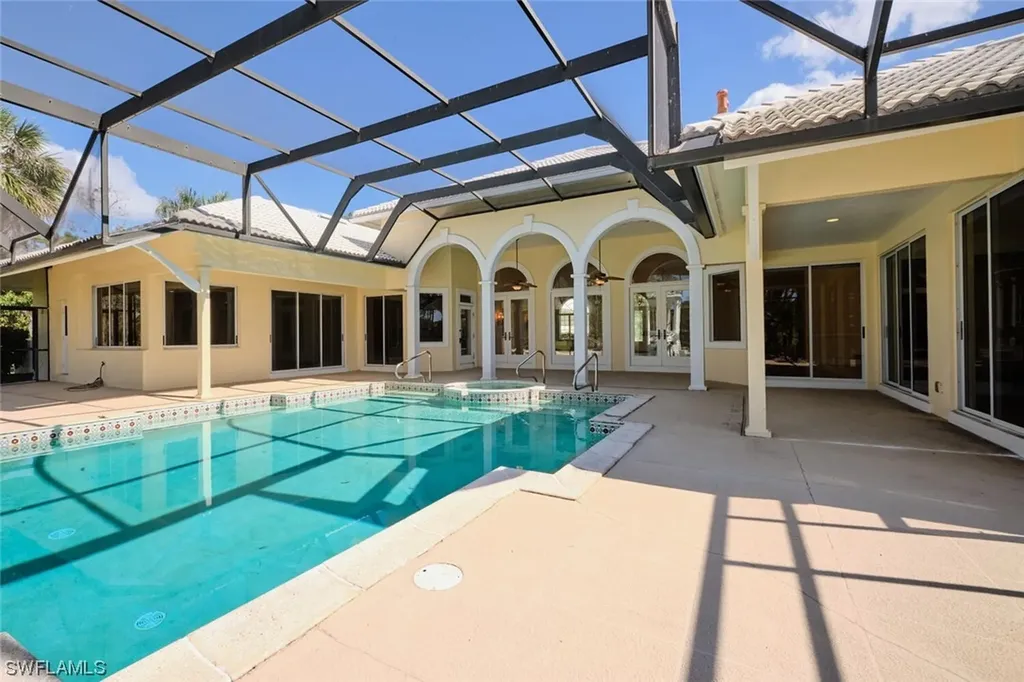 12901 Valewood Drive Naples FL 34119
