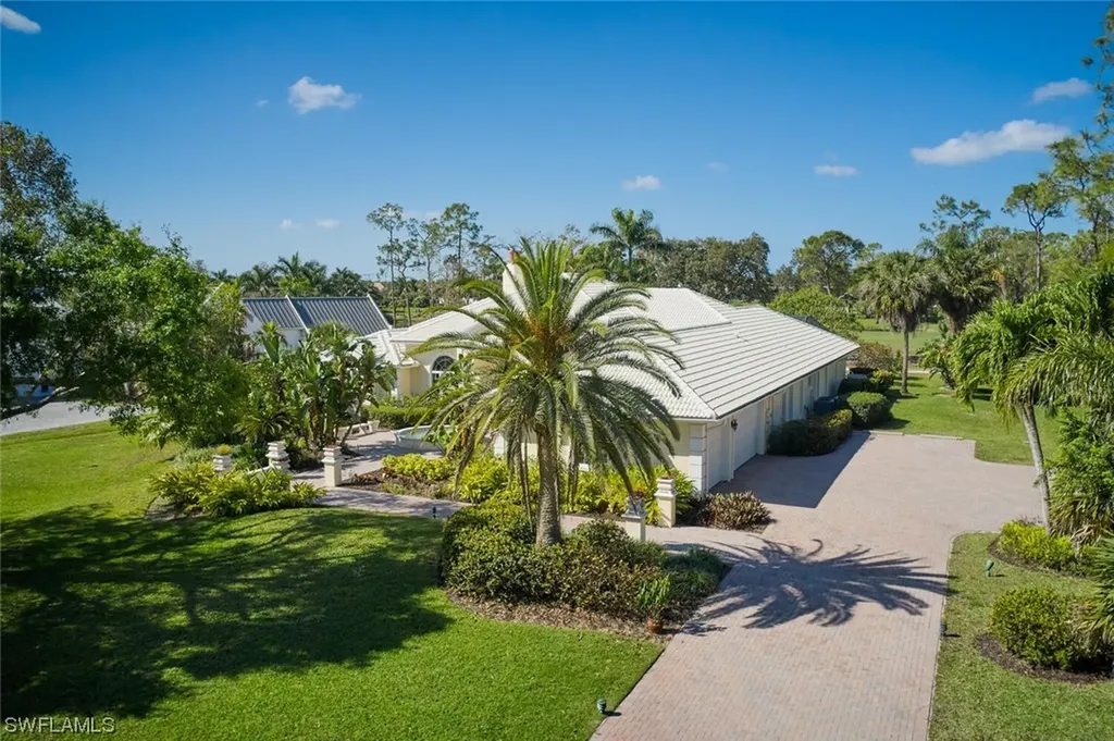 12901 Valewood Drive Naples FL 34119