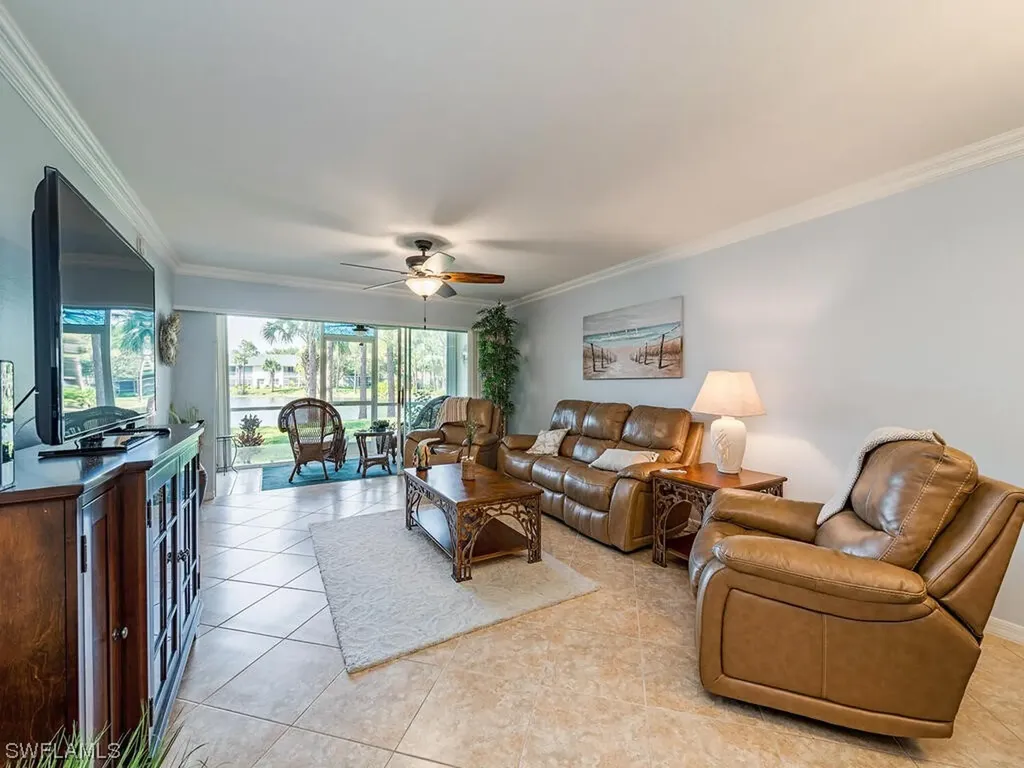 Naples FL, 1120 Sarah Jean Circle, Unit B-102