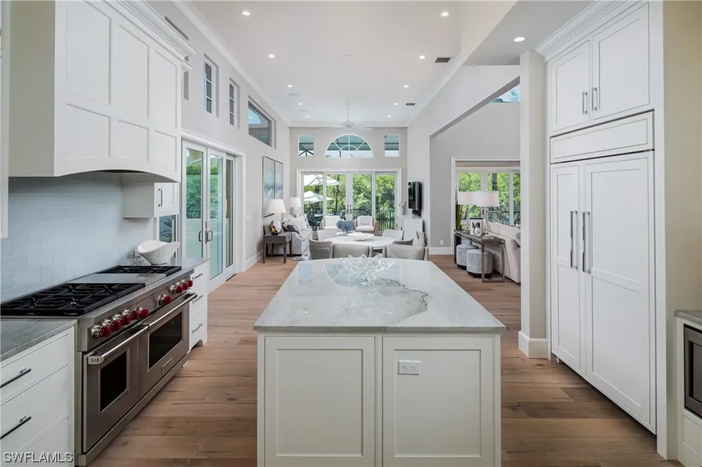 8041 Via Vecchia Naples FL 34108