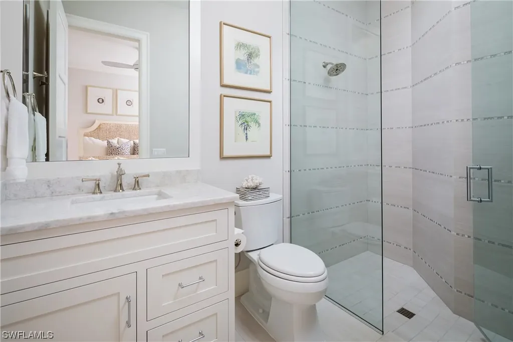 8041 Via Vecchia Naples FL 34108