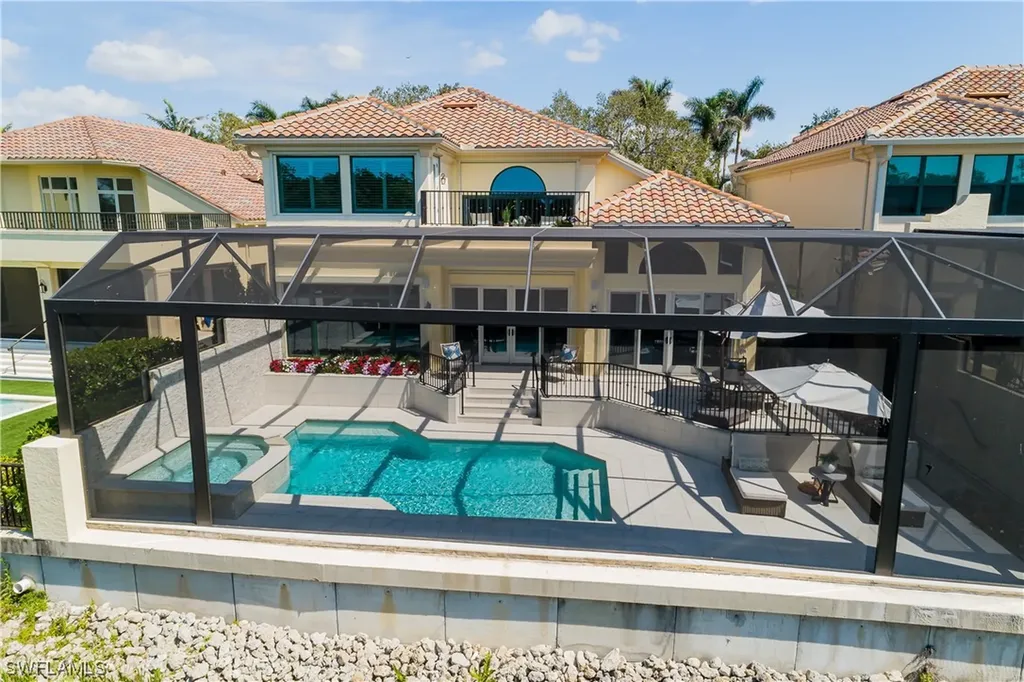8041 Via Vecchia Naples FL 34108