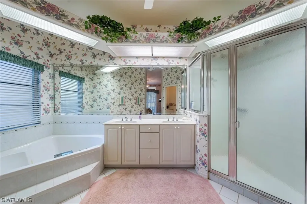 11283 Longshore Way E Naples FL 34119