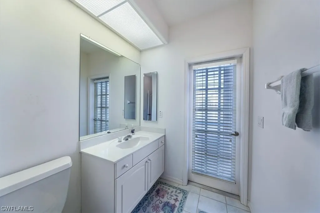 11283 Longshore Way E Naples FL 34119
