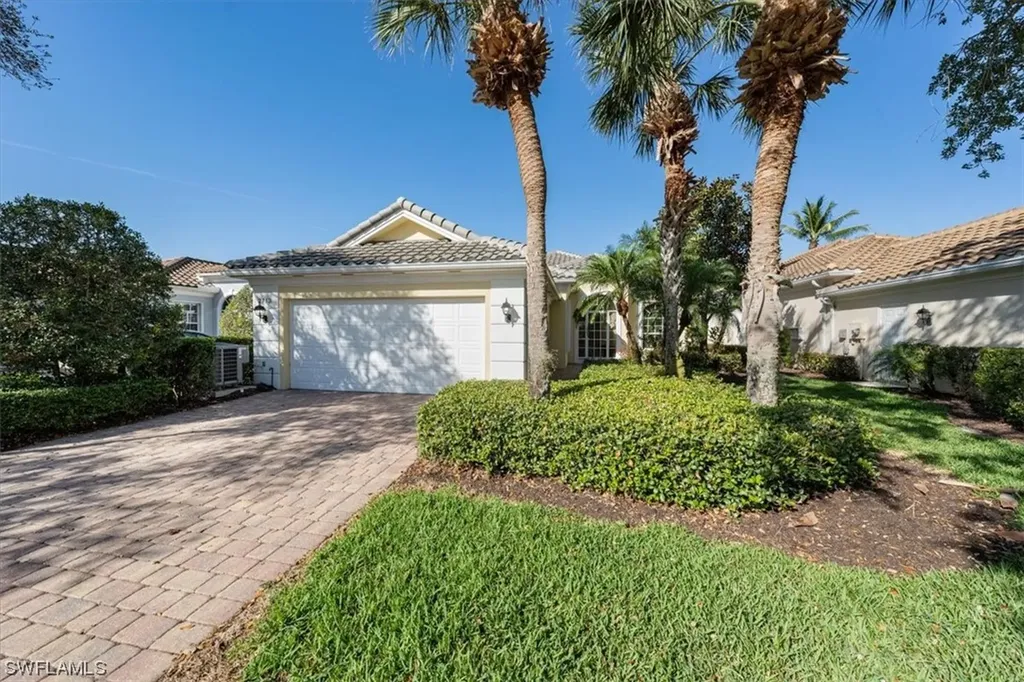2713 Island Pond Lane Naples FL 34119