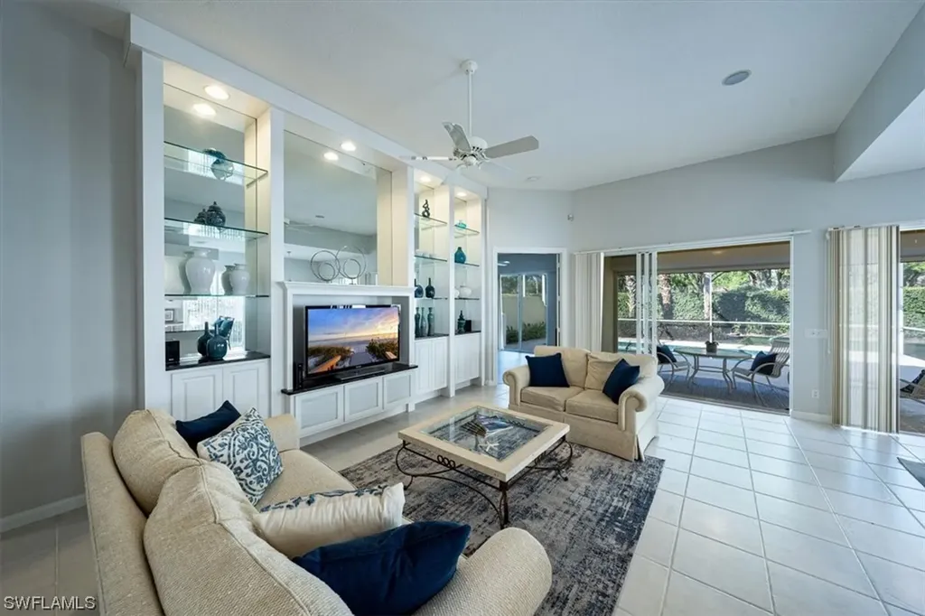 2713 Island Pond Lane Naples FL 34119