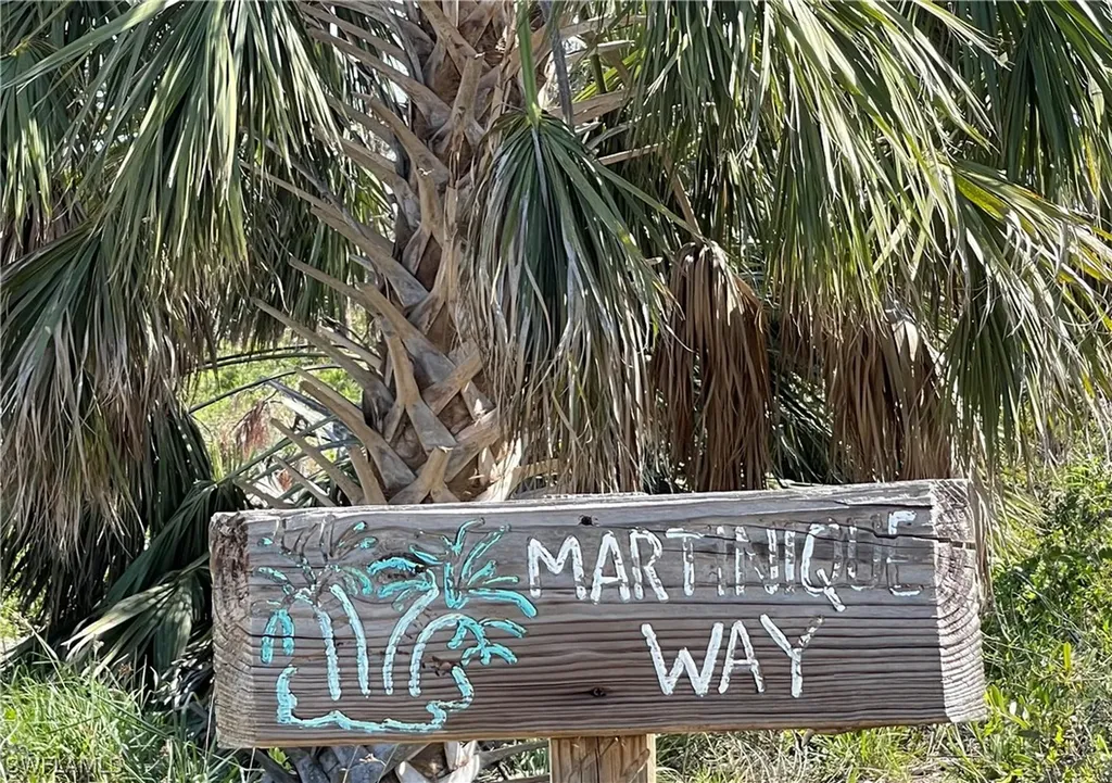 15274/15294/15259 Martinique/bimini Way Bokeelia FL 33922