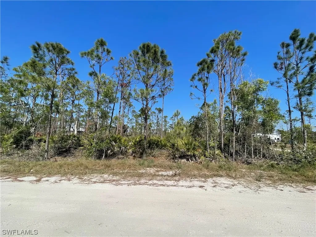 15274/15294/15259 Martinique/bimini Way Bokeelia FL 33922