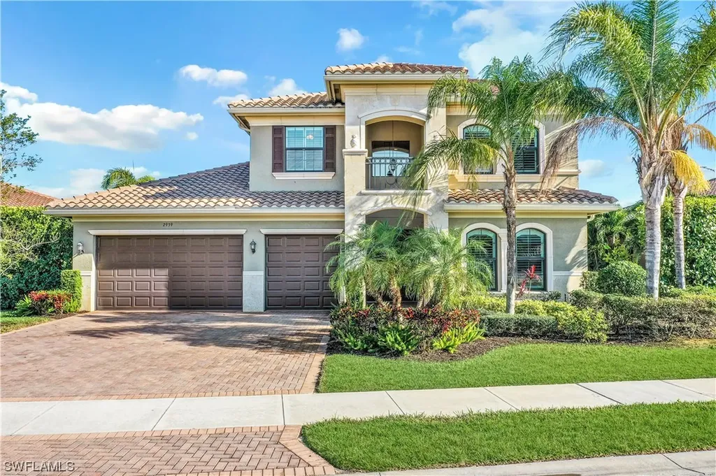 2939 Cinnamon Bay Circle Naples FL 34119