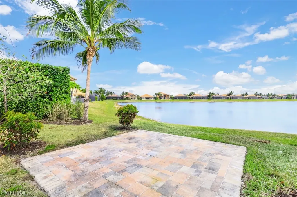 2939 Cinnamon Bay Circle Naples FL 34119