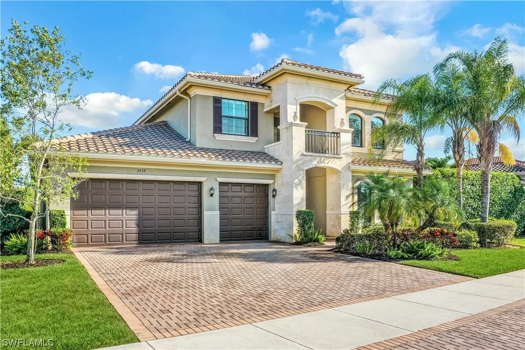 2939 Cinnamon Bay Circle Naples FL 34119
