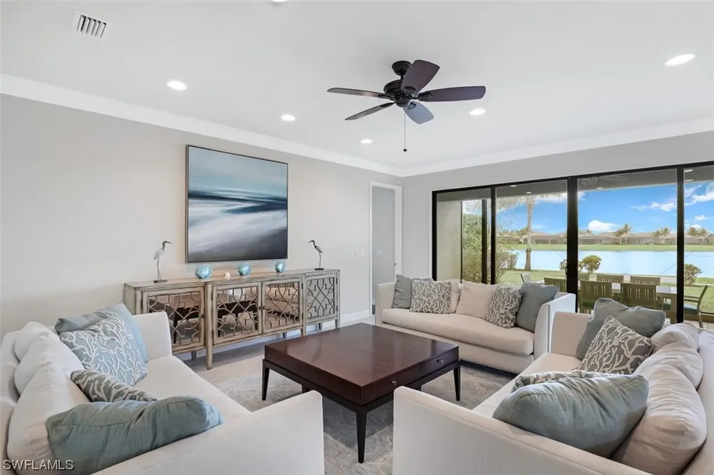 2939 Cinnamon Bay Circle Naples FL 34119