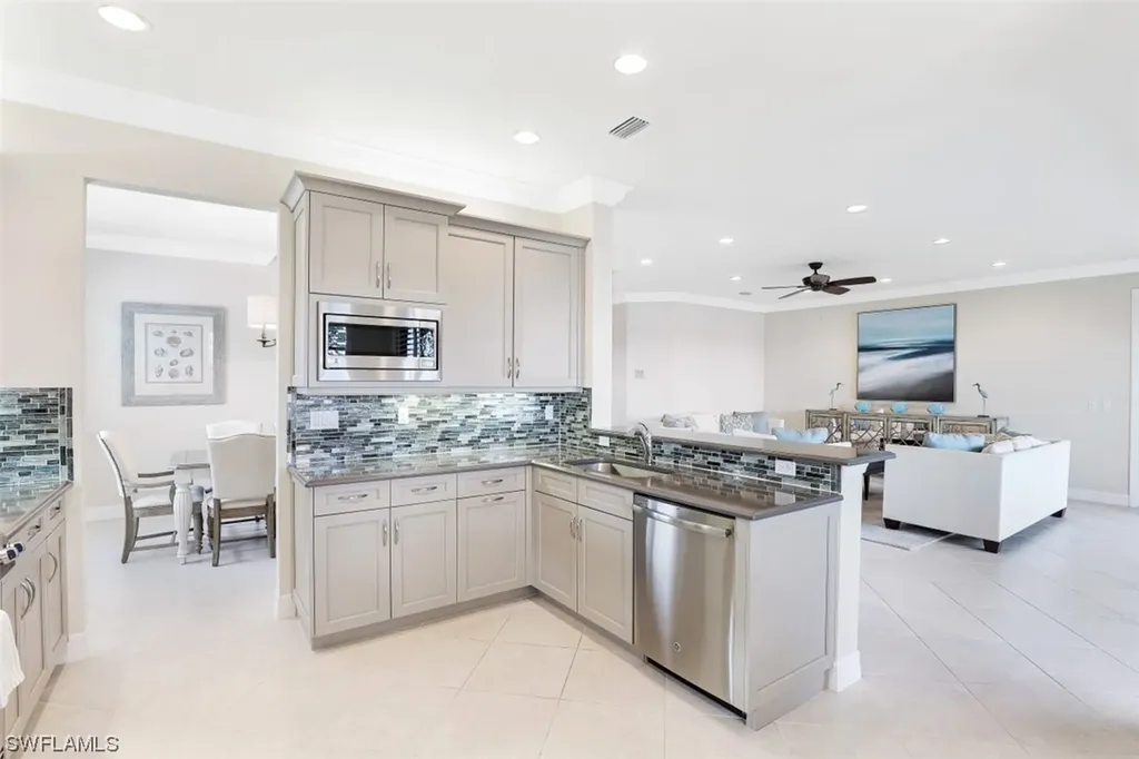 2939 Cinnamon Bay Circle Naples FL 34119