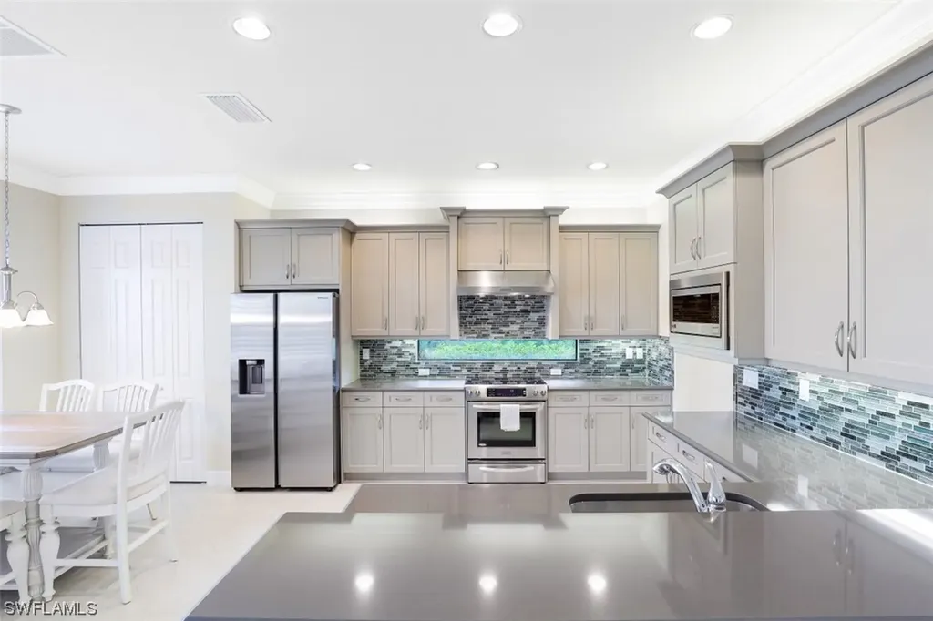 2939 Cinnamon Bay Circle Naples FL 34119