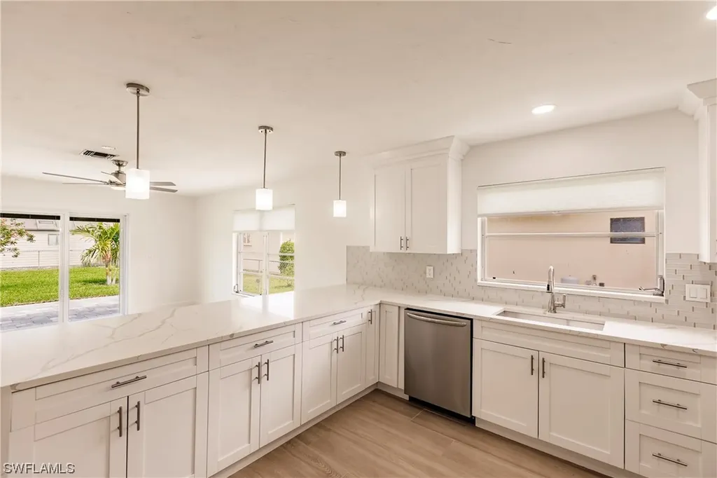 639 98th Avenue N Naples FL 34108
