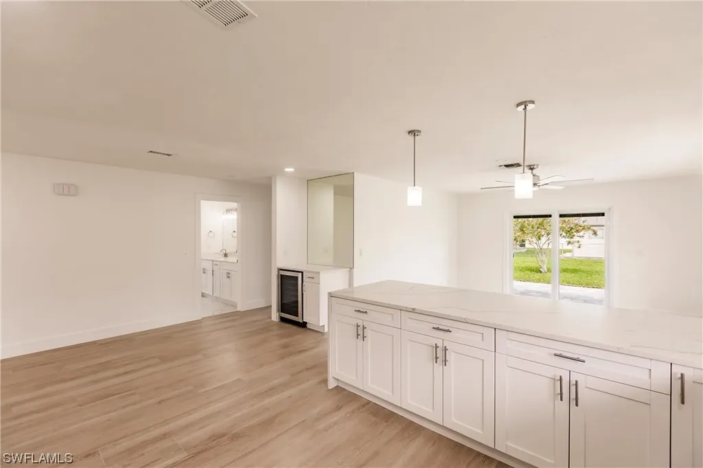 639 98th Avenue N Naples FL 34108