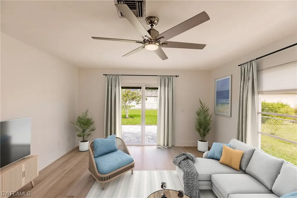 639 98th Avenue N Naples FL 34108