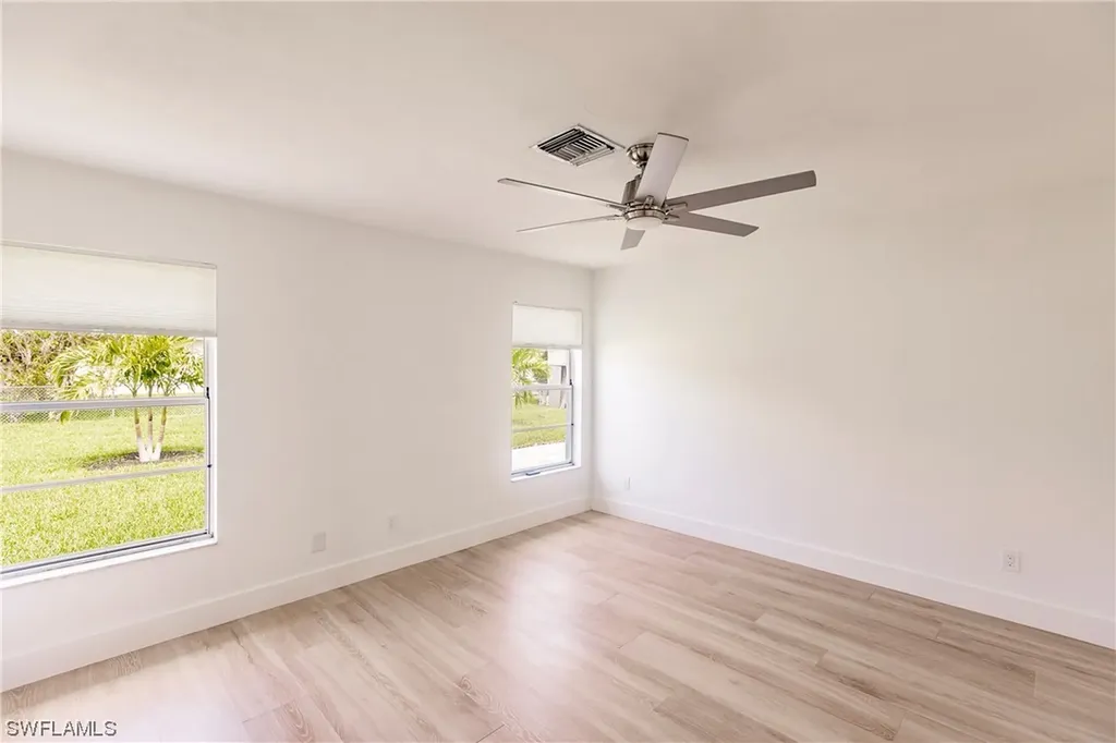 639 98th Avenue N Naples FL 34108