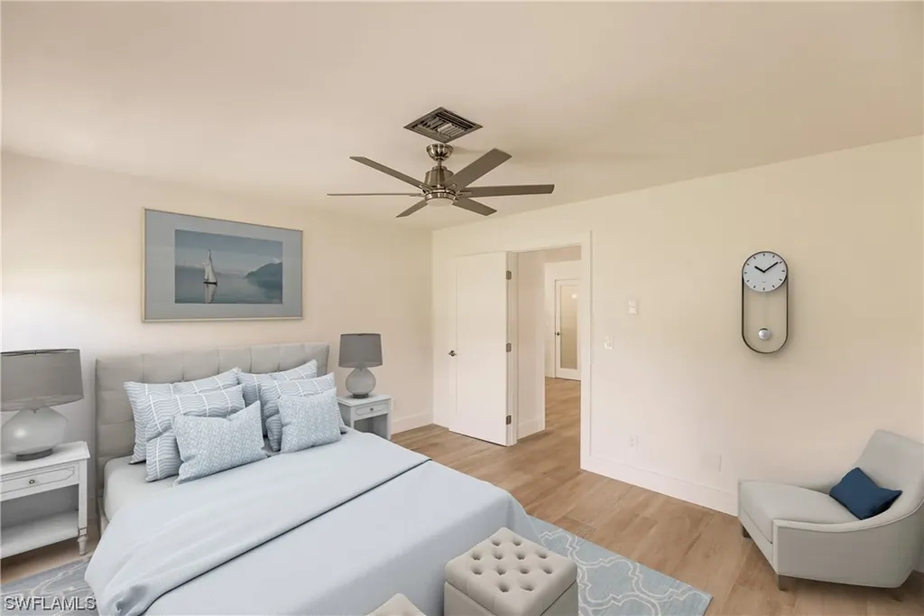 639 98th Avenue N Naples FL 34108