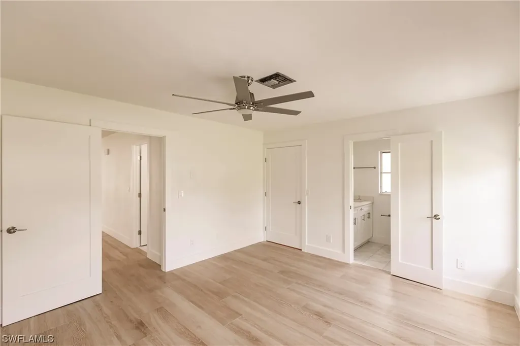 639 98th Avenue N Naples FL 34108