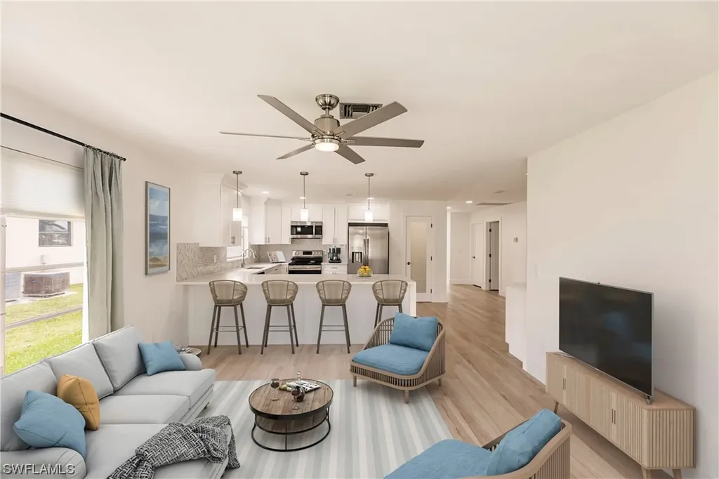 639 98th Avenue N Naples FL 34108