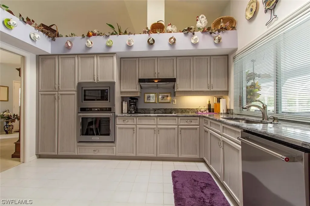 7081 Appleby Drive Naples FL 34104