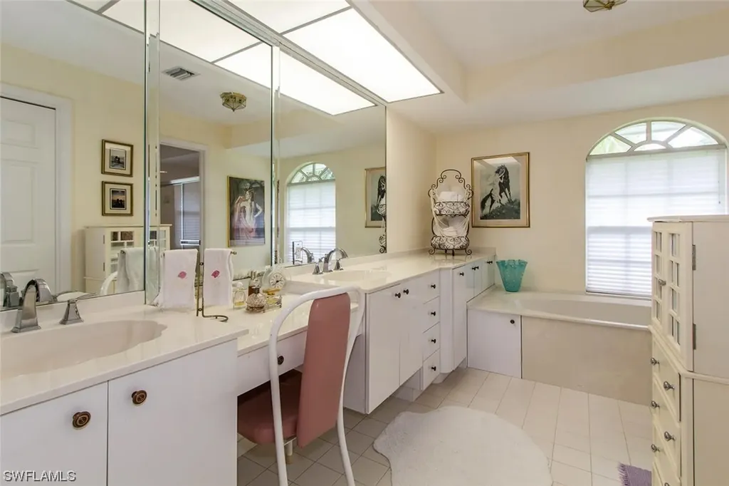 7081 Appleby Drive Naples FL 34104